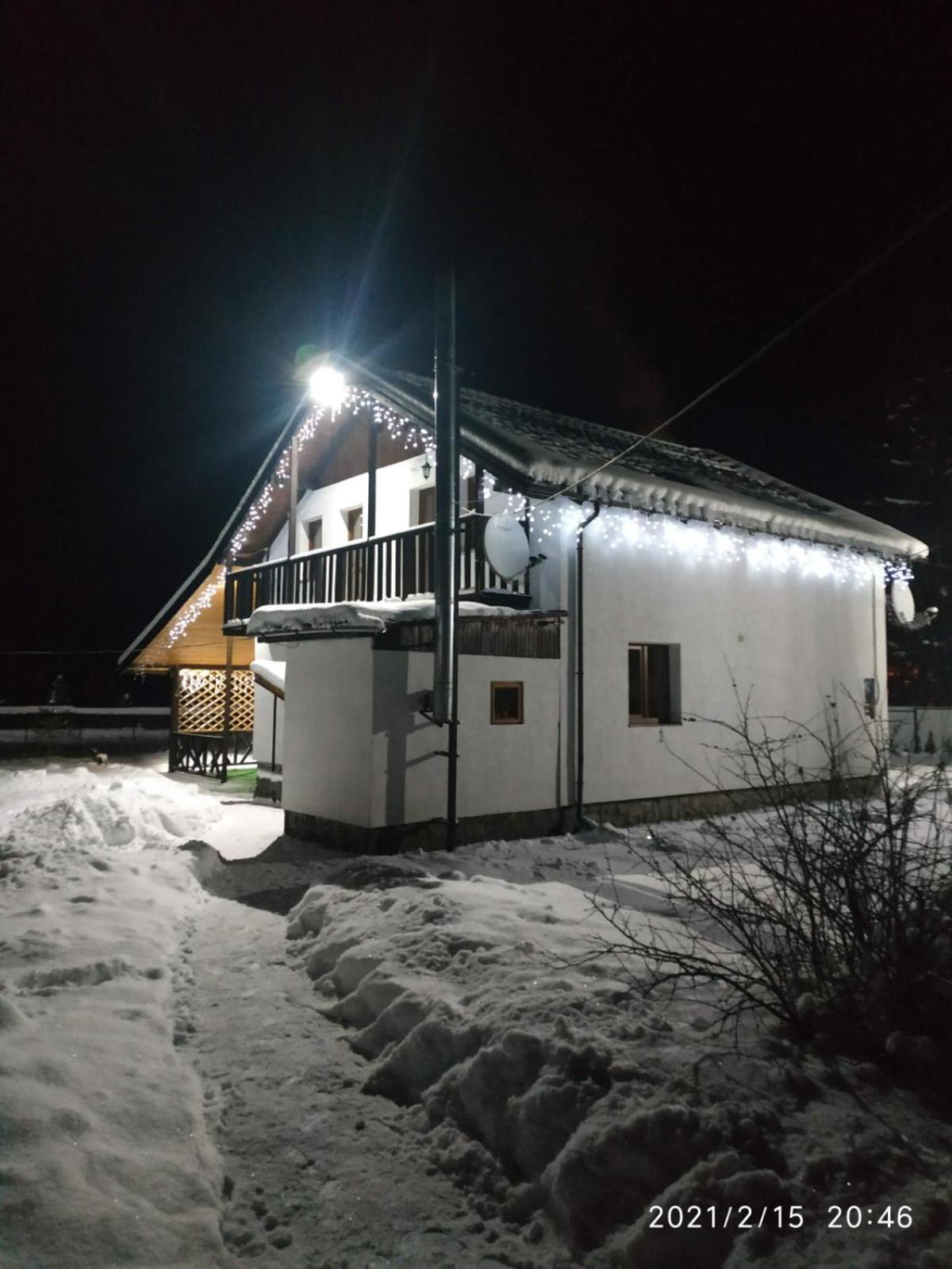 Affittacamere U Anastasii I Sofii Bilya Richki Mykulychyn Camera foto