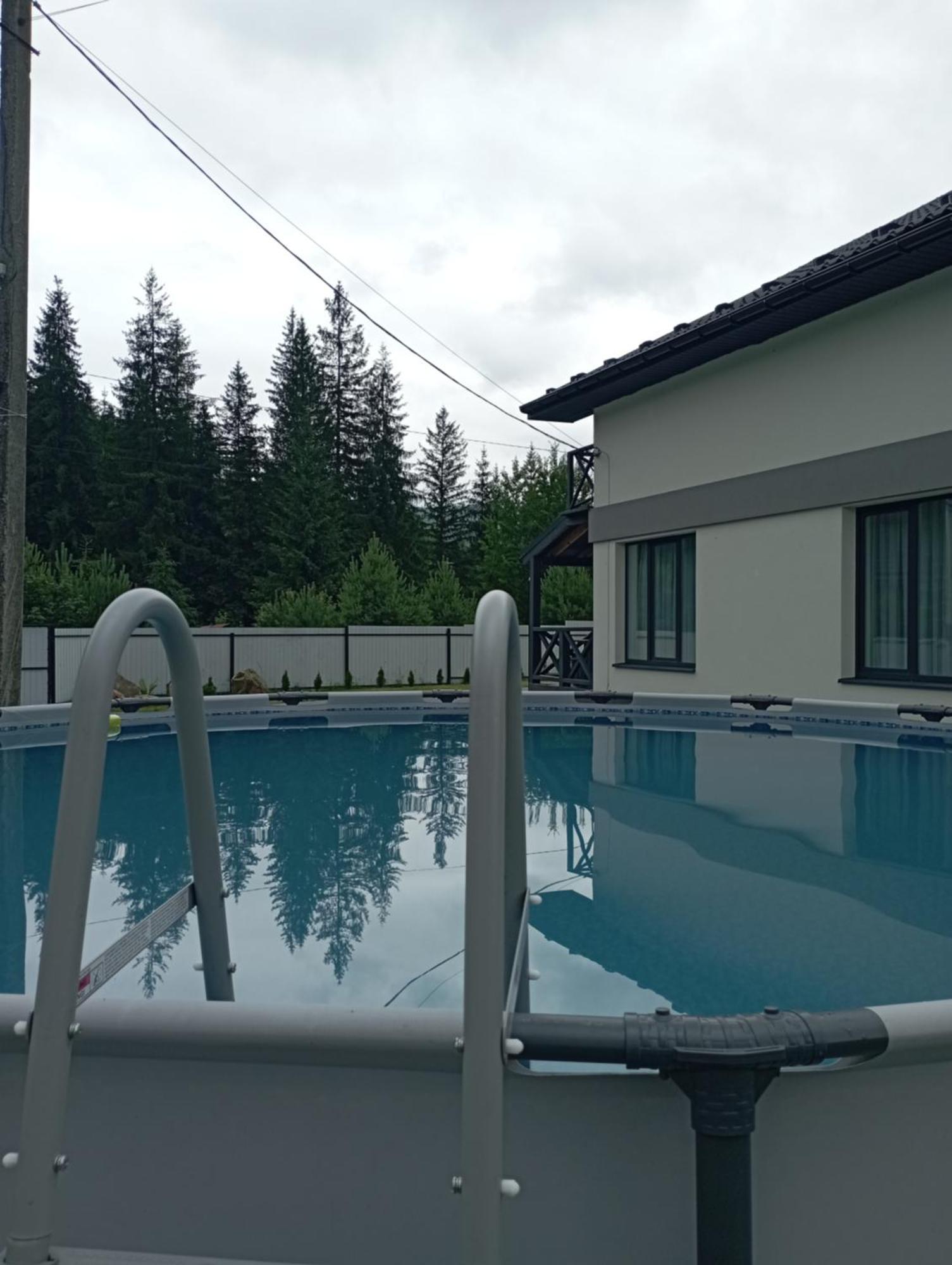 Affittacamere U Anastasii I Sofii Bilya Richki Mykulychyn Esterno foto